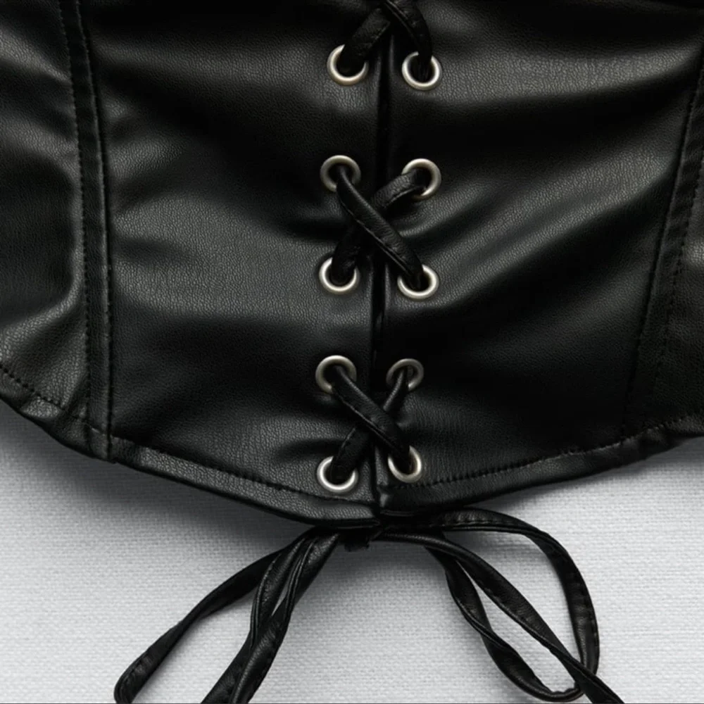 Zara FAUX LEATHER CORSET - Picture 2 of 3
